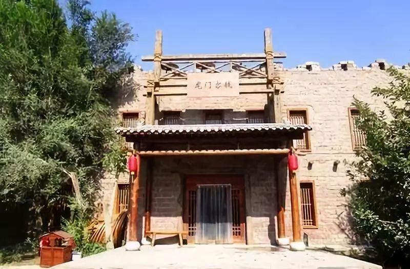 破碎的动物图形